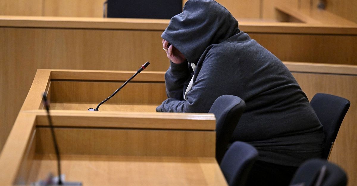 Hoge Straf voor Duitse man die jarenlang zijn onbewuste vrouw misbruikte en video's online deelde