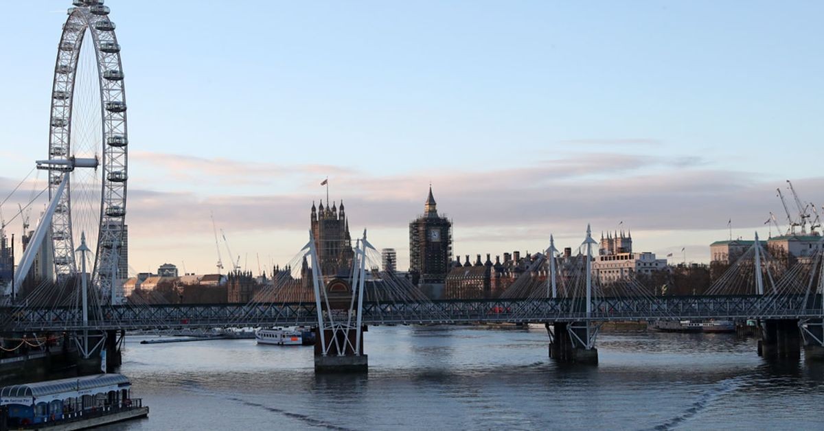 Amerikaanse man veroordeeld tot een jaar cel voor bijna honderd valse alarms met bomdreigingen in het Verenigd Koninkrijk