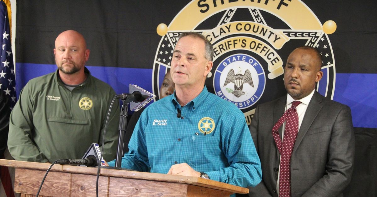 Geweld in Mississippi: Zes doden in familietrak ten opzichte van een jonge suspect